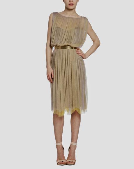 La nueva colección de vestidos de fiesta 2014 de Cortana desprende un aire delicado y cosmopolita