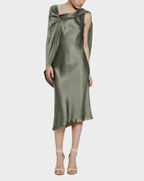 La nueva colección de vestidos de fiesta 2014 de Cortana desprende un aire delicado y cosmopolita