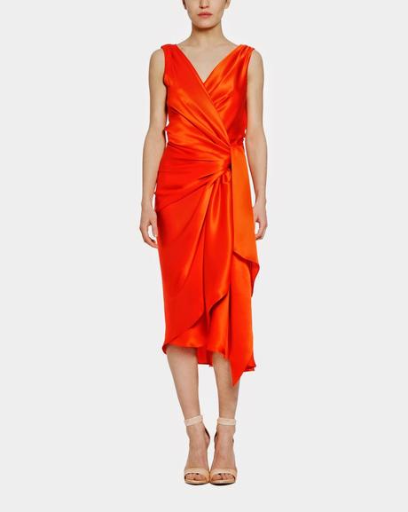 La nueva colección de vestidos de fiesta 2014 de Cortana desprende un aire delicado y cosmopolita