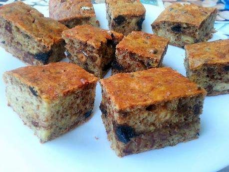 Bizcocho vegano de oreo y avellanas