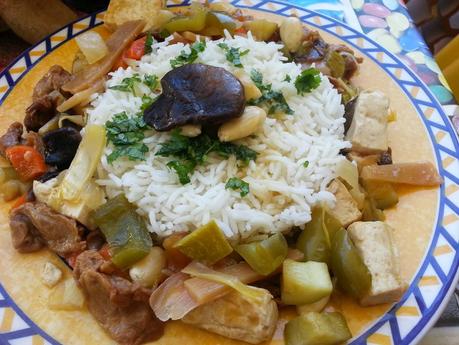 Chop Suey vegano con chutney de mango