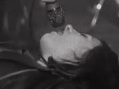 Video directo Girls para 'Under These Hands'