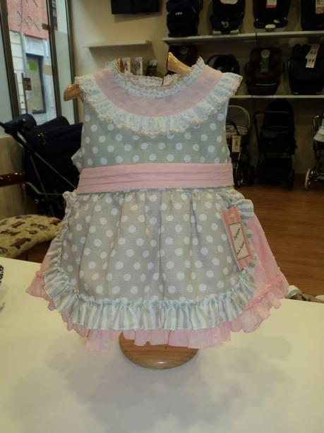 VESTIDOS CON VUELO Y DECUENTOOOOOOO