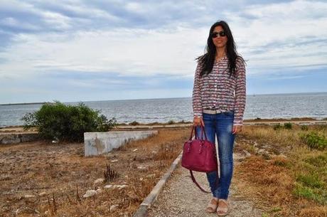 look: mezclando flores y rayas look: mezclando flores y rayas