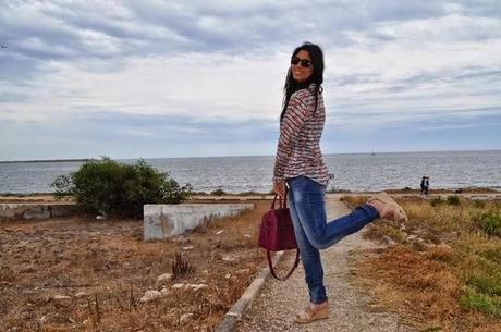 look: mezclando flores y rayas look: mezclando flores y rayas