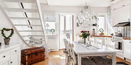 Un dúplex 100% nórdico en blanco y gris