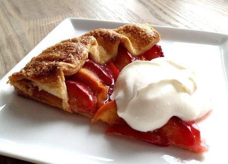 recetas rápidas y fáciles tartas recetas rápidas fáciles tartas frutas postres tartas rápidas postres rápidos caseros postres nórdicos postres delikatissen postres con fruta y masa Galette de nectarinas y ruibarbo 