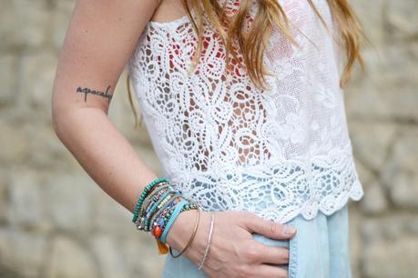 WHITE WITH DENIM AND INSTADIARY