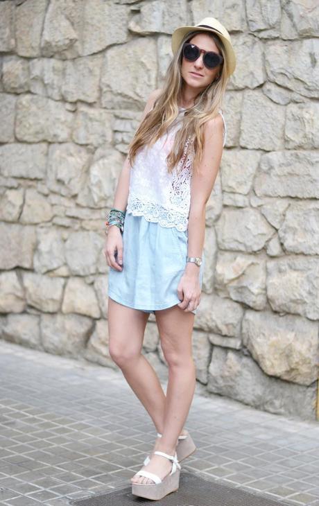 WHITE WITH DENIM AND INSTADIARY