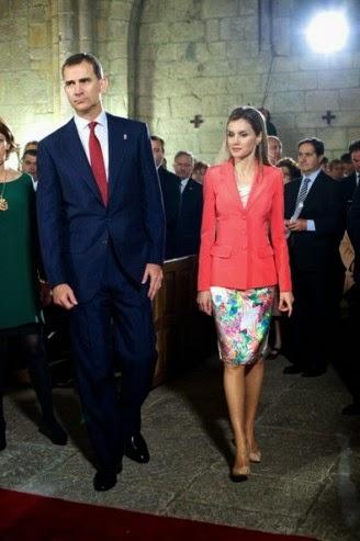 Princesa Letizia, look lady en Navarra, si. Look college en Madrid, no