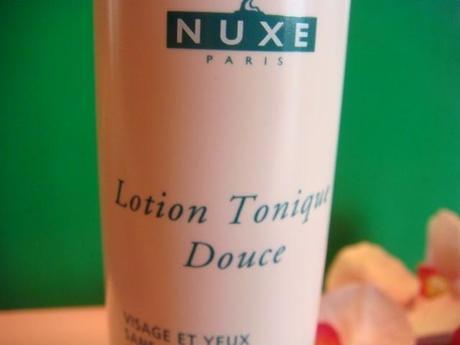 Probando la línea de Pétalos de Rosa de NUXE, gracias a MI FARMA