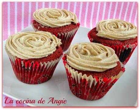 CUPCAKES RED VELVET