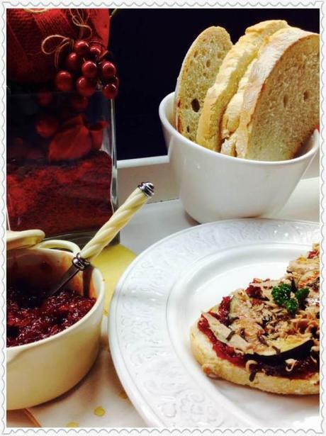 Tosta de breva, foie y trufa sobre confitura de pimiento del piquillo Tosta de brevas, foie y trufa sobre confitura de pimientos del piquillo 3