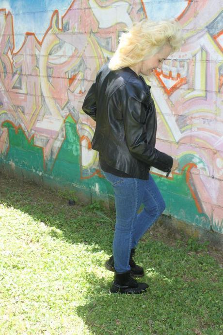 LOOK DR MARTENS LRG Magazine - Look Dr Martens