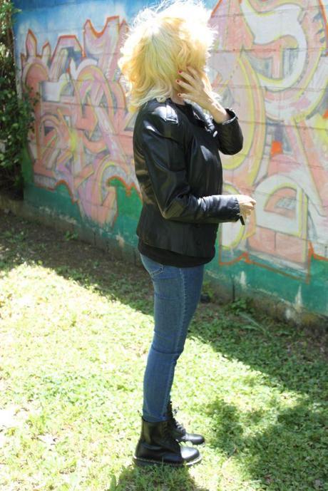 LOOK DR MARTENS LRG Magazine - Look Dr Martens