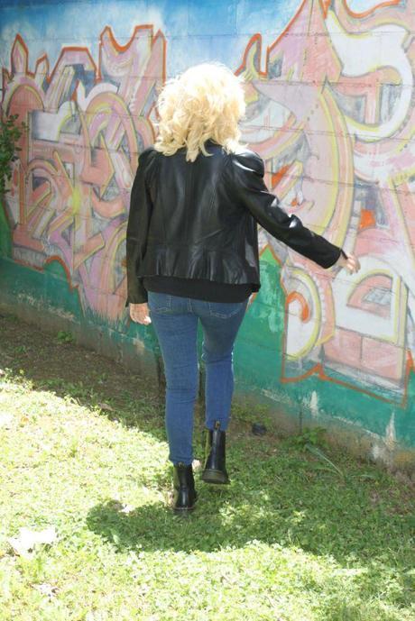 LOOK DR MARTENS LRG Magazine - Look Dr Martens