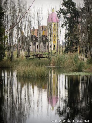 Campanópolis: una aldea medieval en Buenos Aires 12-83