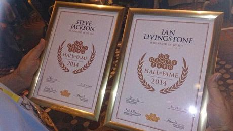 Sir Ian Livingstone y Steve Jackson en el Salón de la Fama