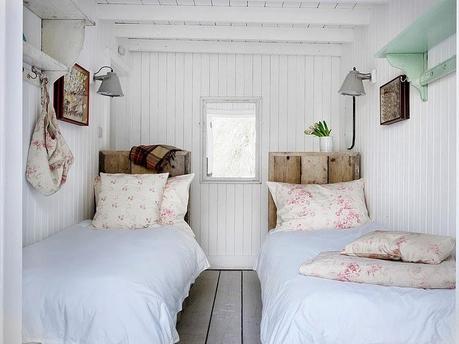 UNA ROMÁNTICA CASA JUNTO A LA PLAYA