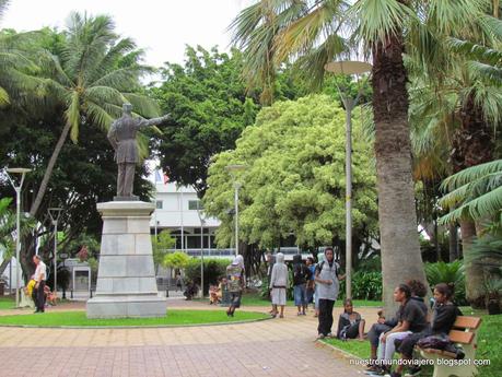 Noumea; Place des Cocotiers, el lugar de encuentro
