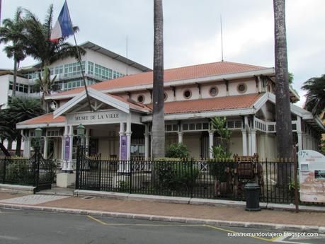 Noumea; Place des Cocotiers, el lugar de encuentro