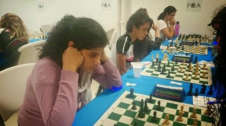 Heizel Morera lidera en solitario el clasificatorio femenino