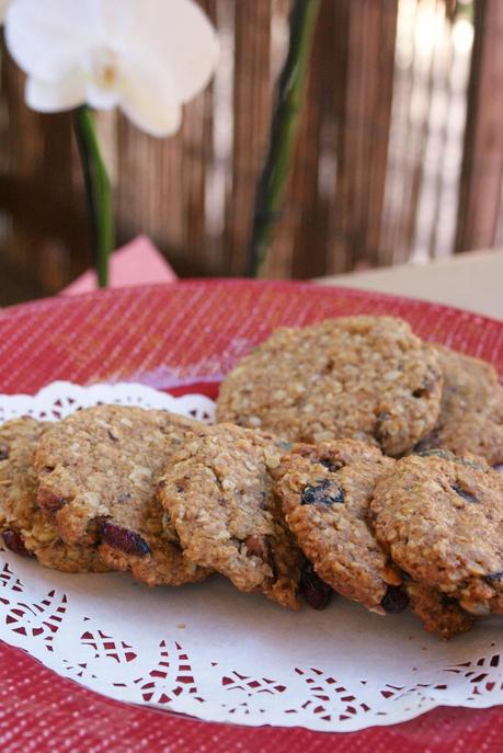 Cookies veganas de avena y arándanos rojos