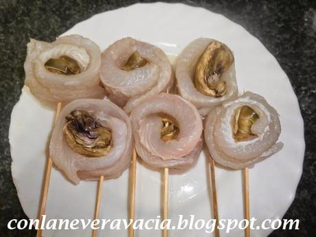 PIRULETA DE FILETE DE PANGA CON RELLENO DE ALCACHOFA