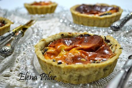 Tartaletas de lombarda y pasas con queso fresco (Thermomix)