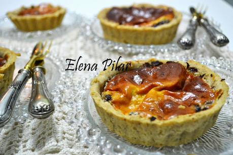 Tartaletas de lombarda y pasas con queso fresco (Thermomix)