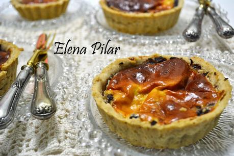 Tartaletas de lombarda y pasas con queso fresco (Thermomix)