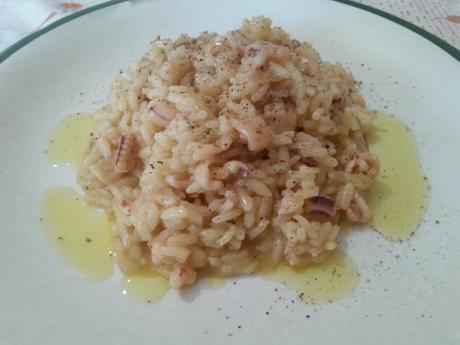 Risotto calamares y azafrán – Risotto calamari e zafferano risottocalamarizafferano5