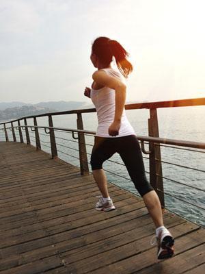Hacer ejercicio, ¿por la mañana o por la noche?