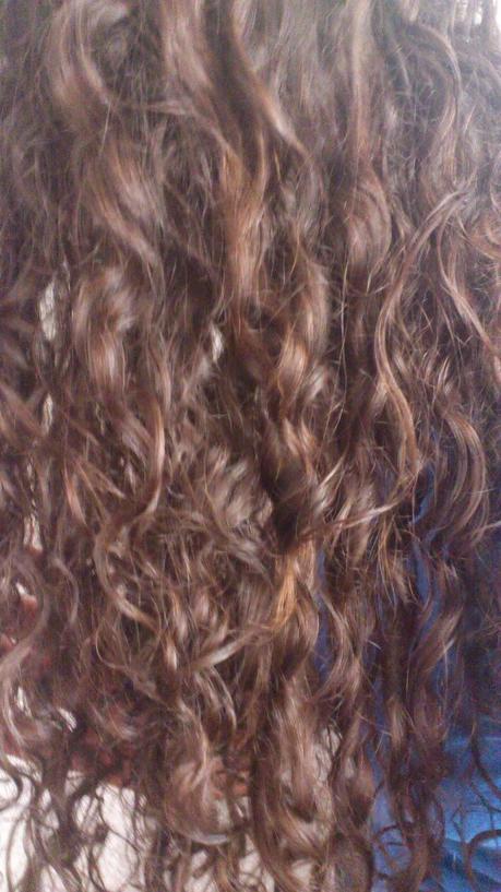 MISS PIEL RADIANTE Y PELO JOVEN CON OLAY Y PANTENE