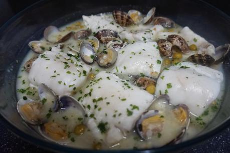 Merluza en salsa al microondas Merluza en salsa al microondas