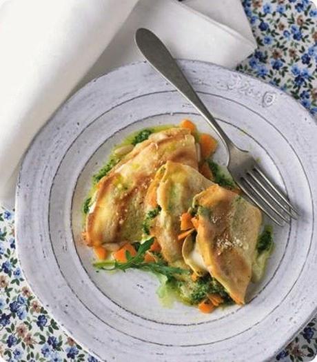 Crespelle di segale con pesto di rucola e carote