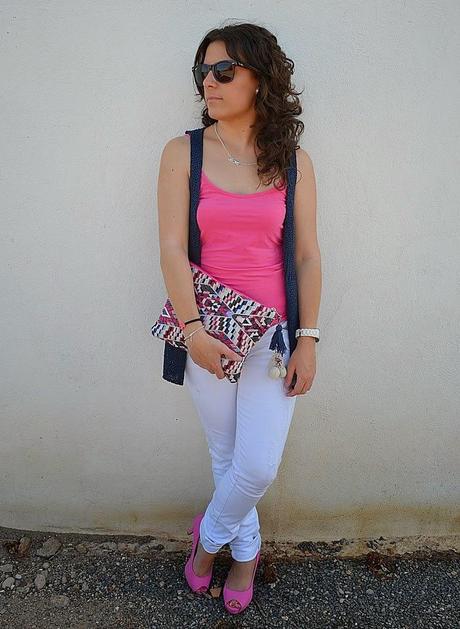 clutch étnico, bolso étnico, ethnic, cartera étnica, azul, ripped jeans, rosa, fashion blogger, Castellón