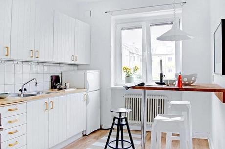 UN PEQUEÑO APARTAMENTO EN ROSA Y AMARILLO