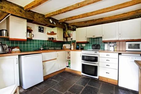 Pequena Casa Rustica en Offenham / Small Rustic House in Offenham