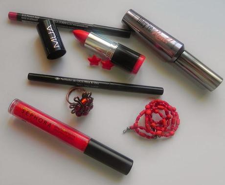 De labios y uñas: Hoy, rojo (look, manicura & outfit)
