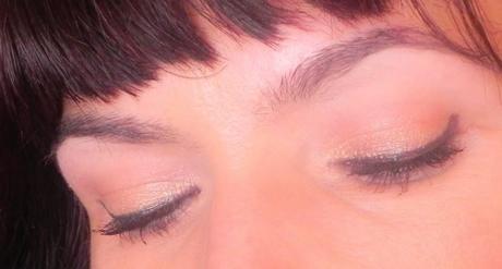 De labios y uñas: Hoy, rojo (look, manicura & outfit)