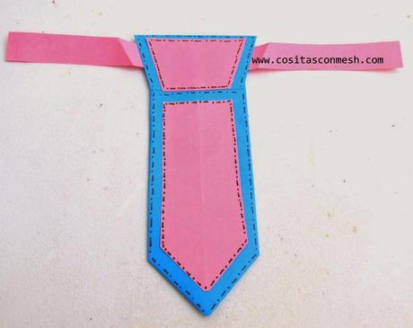 Cómo hacer una corbata de papel DIY