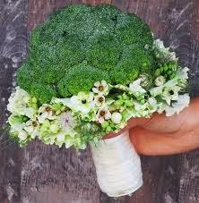 CUENTO SUCULENTO: La niña que no comía nada verde y la princesa Brocolina CUENTO SUCULENTO: La niña que no comía nada verde y la princesa Brocolina