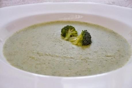 CUENTO SUCULENTO: La niña que no comía nada verde y la princesa Brocolina CUENTO SUCULENTO: La niña que no comía nada verde y la princesa Brocolina