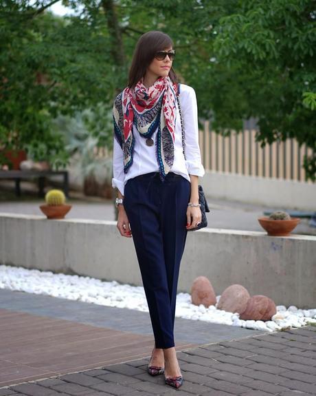 Pantalón capri + Camisa blanca