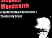 Reseña #44# OJOS VIOLETA STEPHEN WOODWORTH