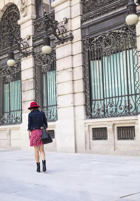 street style barbara crespo red pencil dress hat fashion blogger outfit blog de moda
