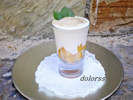 Tarta de queso con nectarinas, en vaso (sin horno)