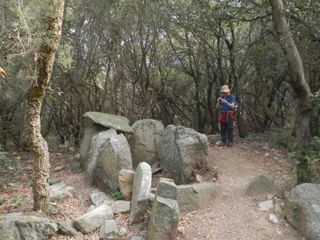 Dolmen de Can Gurri. Serralada Litoral