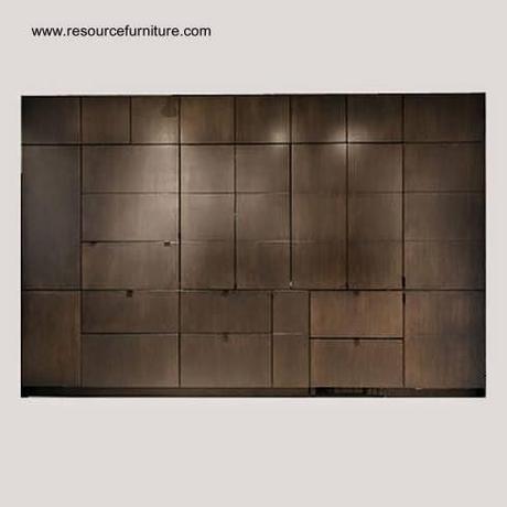 El aspecto exterior cerrado no hace pensar que hay una cocina en su interior Frente del mueble de pared cerrado